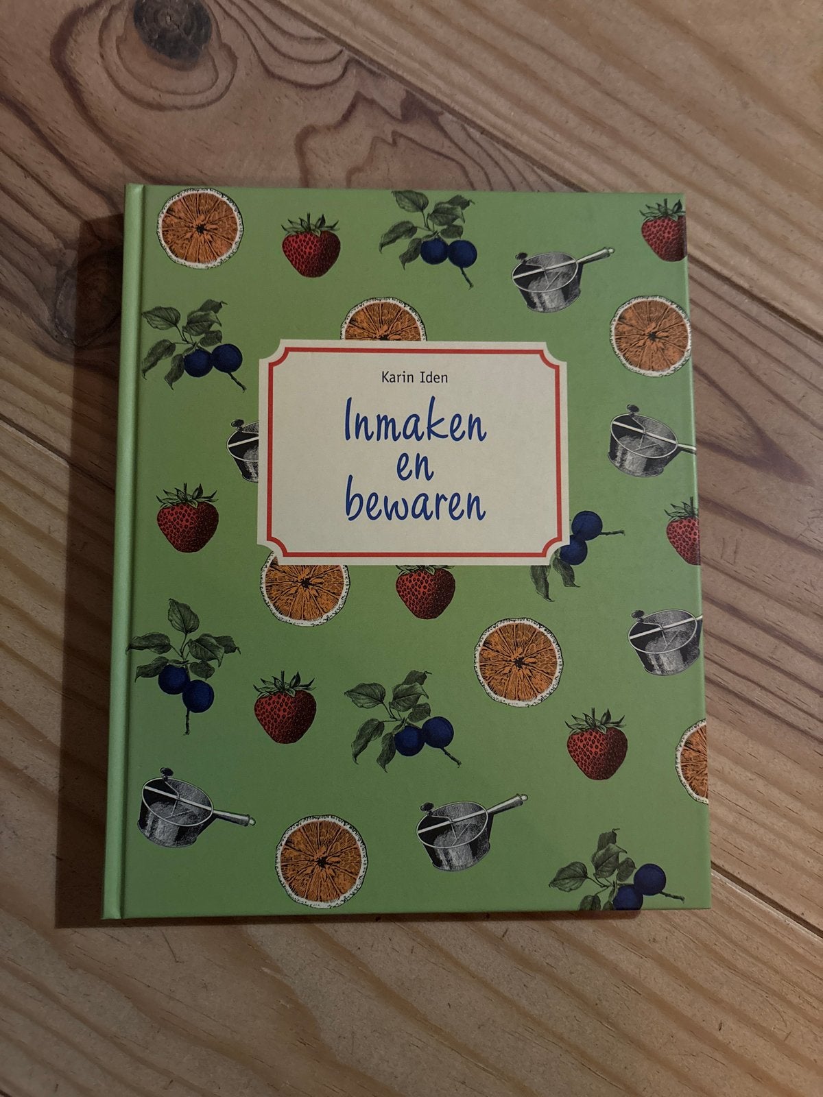Inmaken en bewaren - Karin Iden (kookboek), Boeken, Overige typen, Ophalen of Verzenden, Zo goed als nieuw, Gezond koken