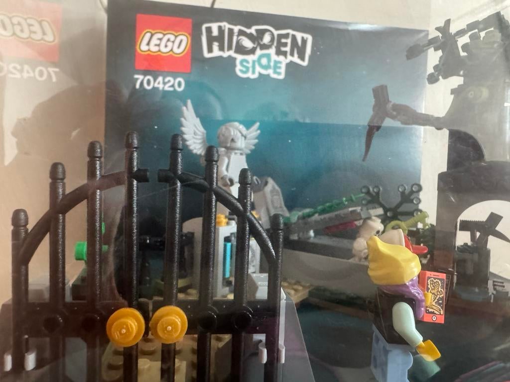 Lego Hidden Side 70420 Kerkhof Mysterie showcase, Ophalen of Verzenden, Zo goed als nieuw, Complete set, Lego