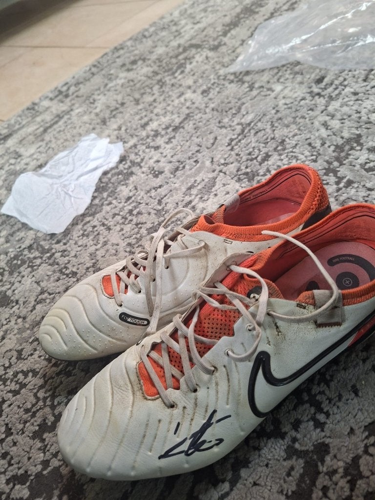 Voetbalschoenen Fortuna Sittard ( keeper Luuk Koopmans, Ophalen of Verzenden, Zo goed als nieuw, Overige binnenlandse clubs, Overige typen