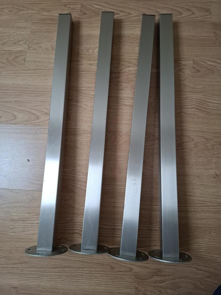 Strakke, metalen poten Ikea voor bureau of tafel, Tafelpoot, Minder dan 50 cm, Gebruikt, 50 tot 100 cm