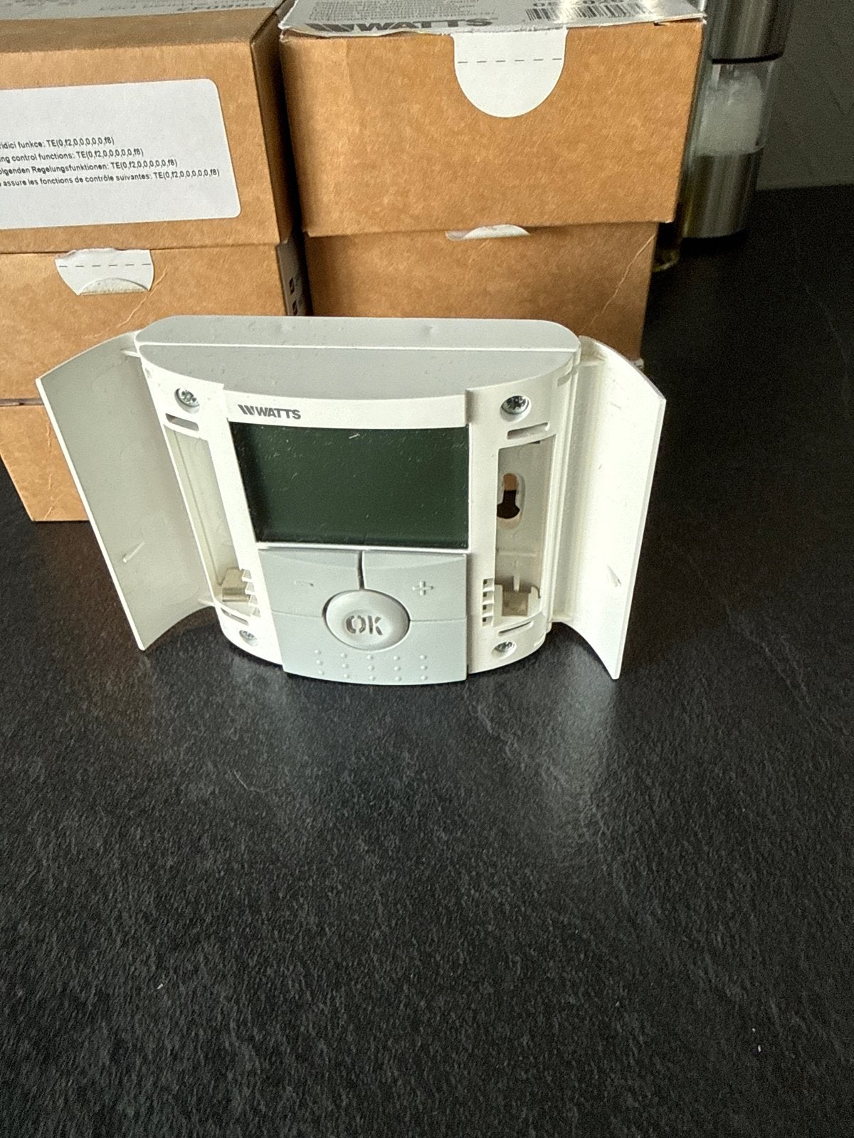 8x Watts BT thermostaten - Draadloze kamerthermostaat, Doe-het-zelf en Verbouw, Ophalen of Verzenden, Slimme thermostaat, Gebruikt