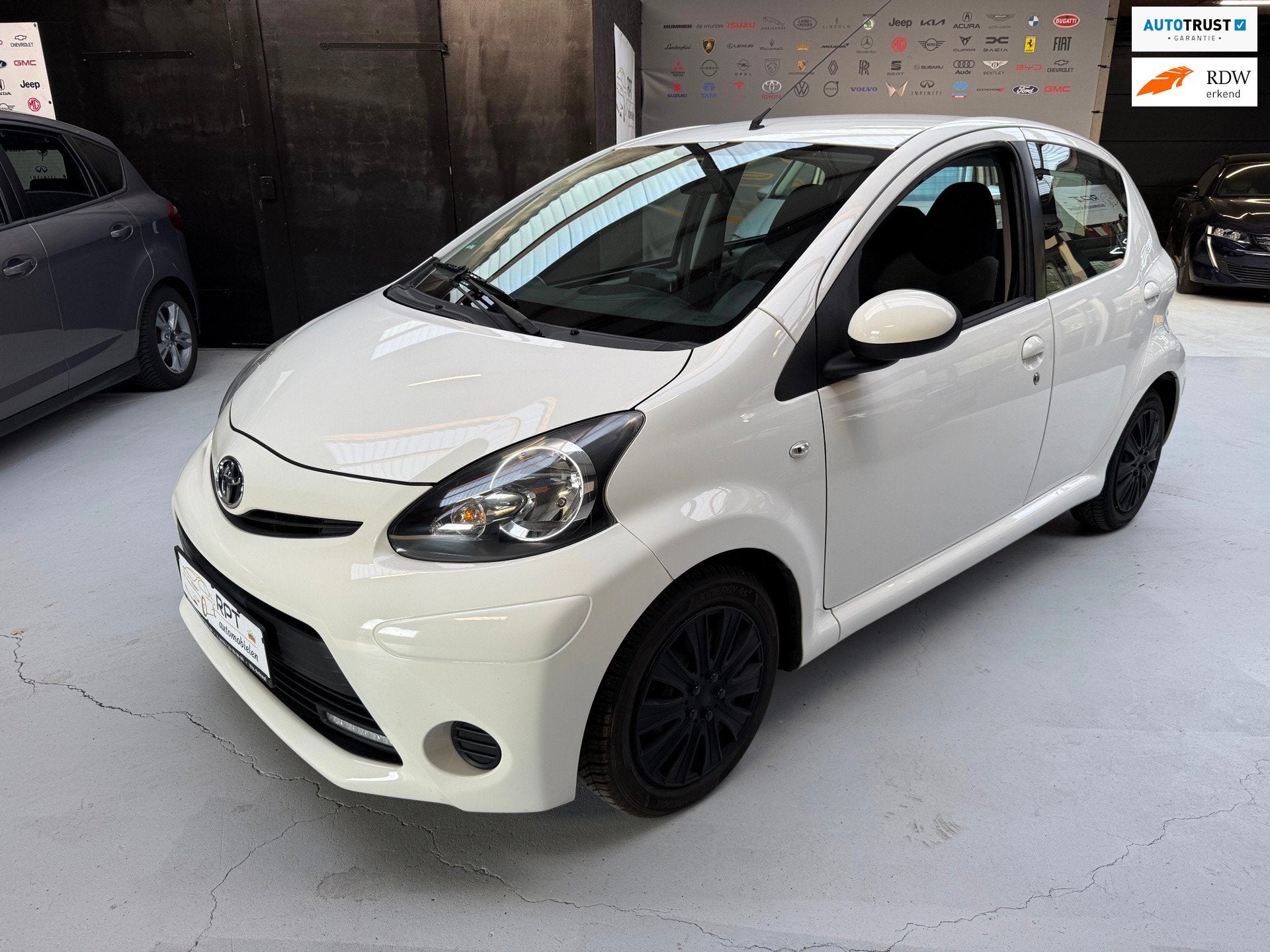 Toyota Aygo 1.0 VVT-i Aspiration, Voorwielaandrijving, Dealer onderhouden, Stof, Gebruikt