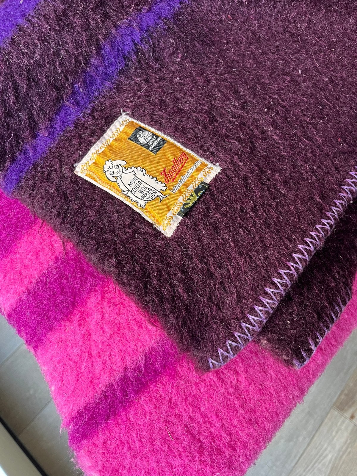 Mooie vintage wolllen deken van Zaalberg in roze en paars, Huis en Inrichting, Ophalen of Verzenden, Gebruikt