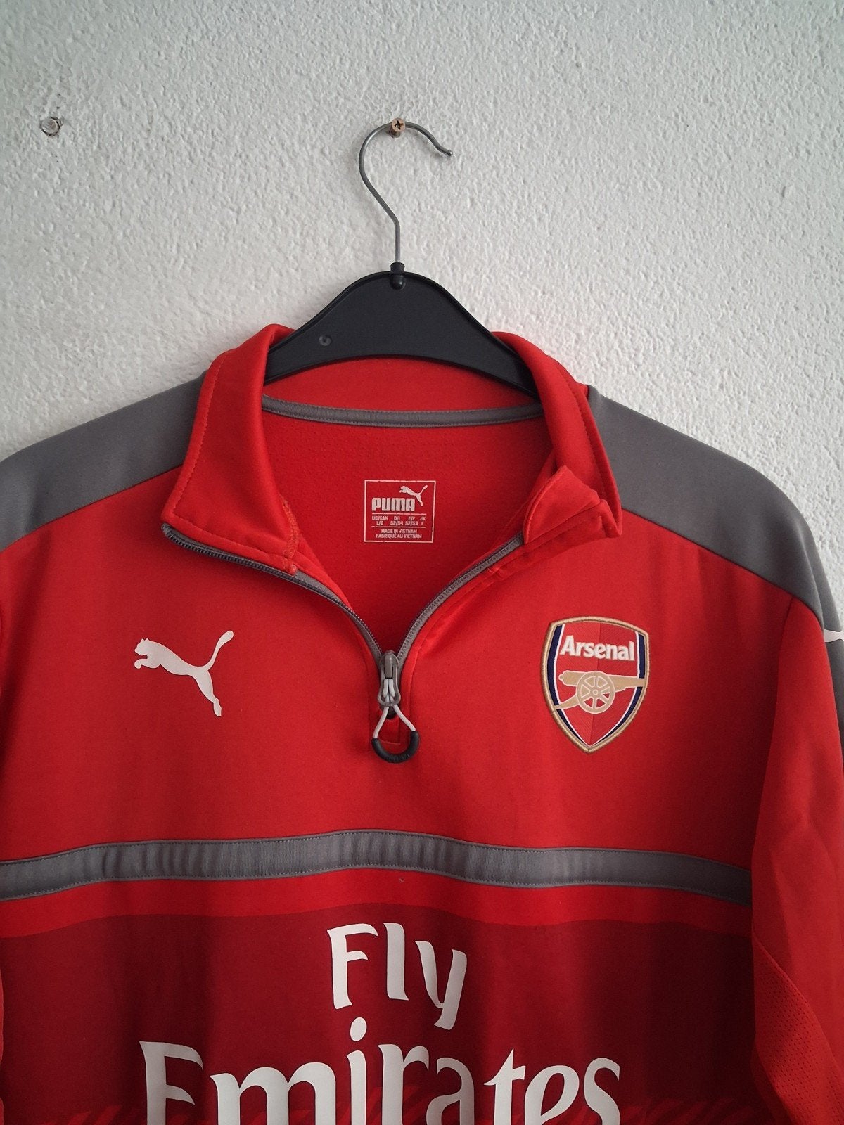 Puma Arsenal Trainingsjack Rood Maat L, Kleding | Heren, Sportkleding, Zo goed als nieuw, Voetbal, Maat 52/54 (L), Rood, Ophalen of Verzenden