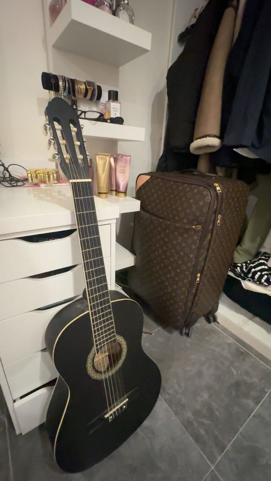 Zwarte Sheffield Klassieke Gitaar -, Ophalen of Verzenden, Gebruikt, Klassieke of Spaanse gitaar