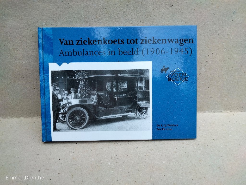 BOEKJE  OVER ZIEKENKOEST TOTO ZIEKWAGEN, Gelezen, WALDECK, Ophalen of Verzenden, Overige merken