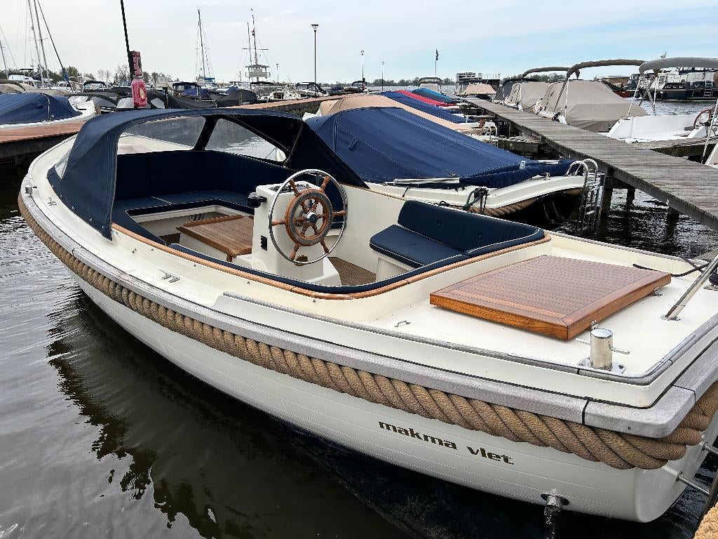 Makmavlet 700 (2003), Ophalen, 10 tot 30 pk, Gebruikt, Binnenboordmotor