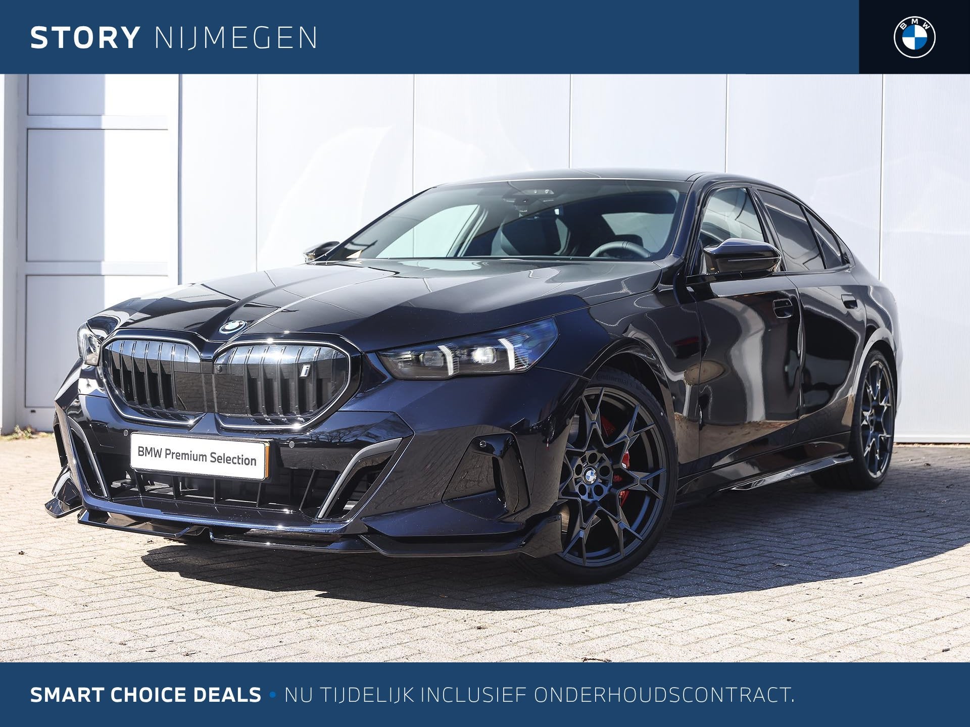 BMW i5 eDrive40 M Sport / Panoramadak / Trekhaak / Adaptieve, 2095 kg, Achterwielaandrijving, Zwart, Met garantie (alle)