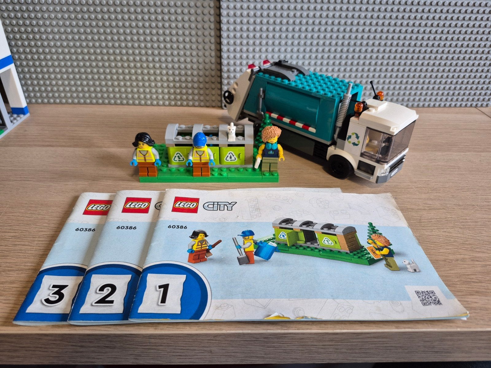 LEGO City 60386 Vuilniswagen met accessoires, Ophalen of Verzenden, Zo goed als nieuw
