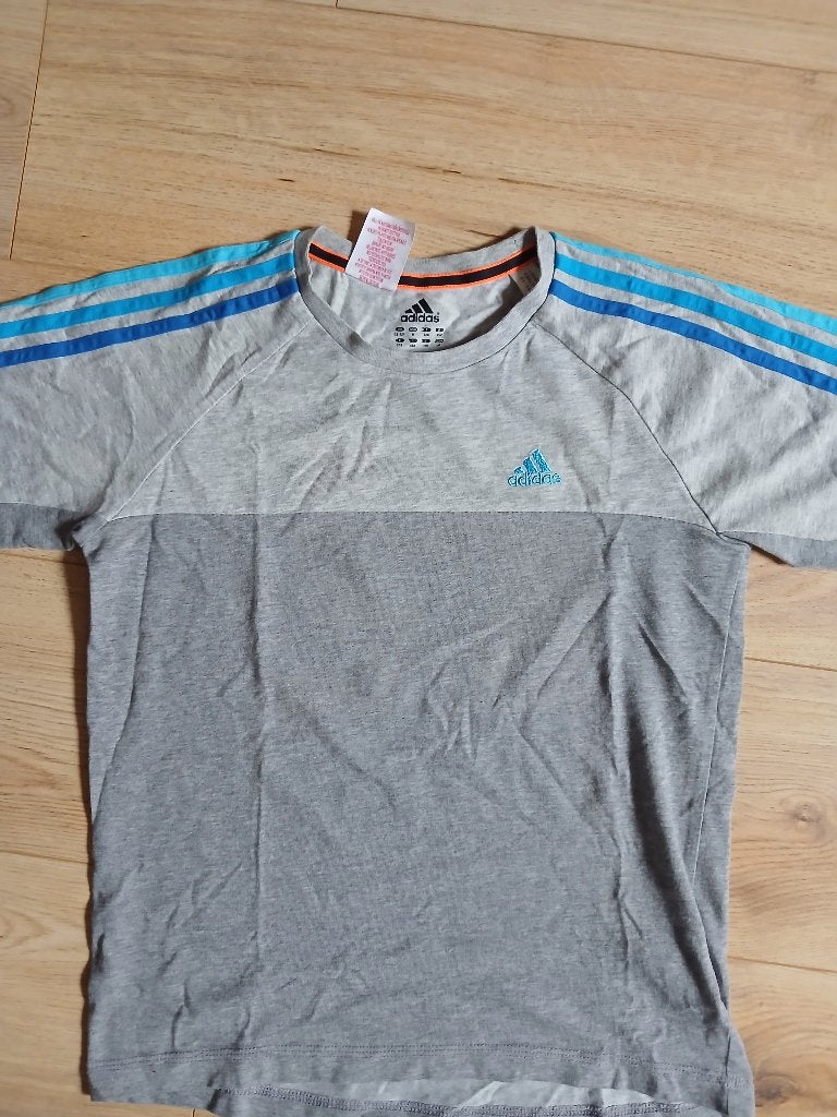 Adidas t'shirt maat 152, Kinderen en Baby's, Kinderkleding | Maat 152, Adidas, Gebruikt, Jongen of Meisje, Ophalen of Verzenden