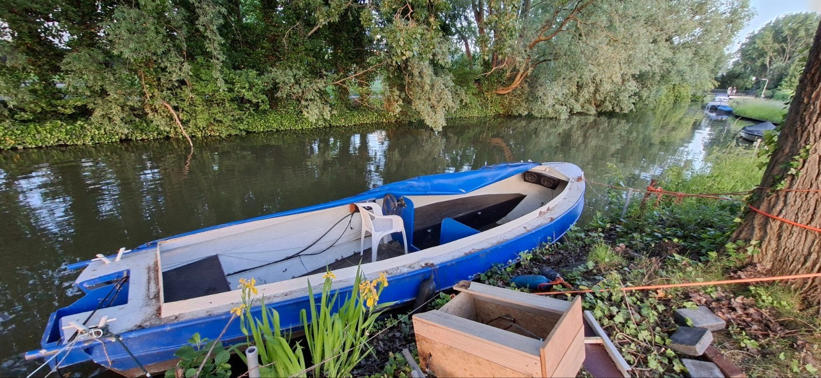 Schuit / boot 10m met bankjes, stuursysteem,  afdekzeil, Watersport en Boten, Ophalen, Gebruikt