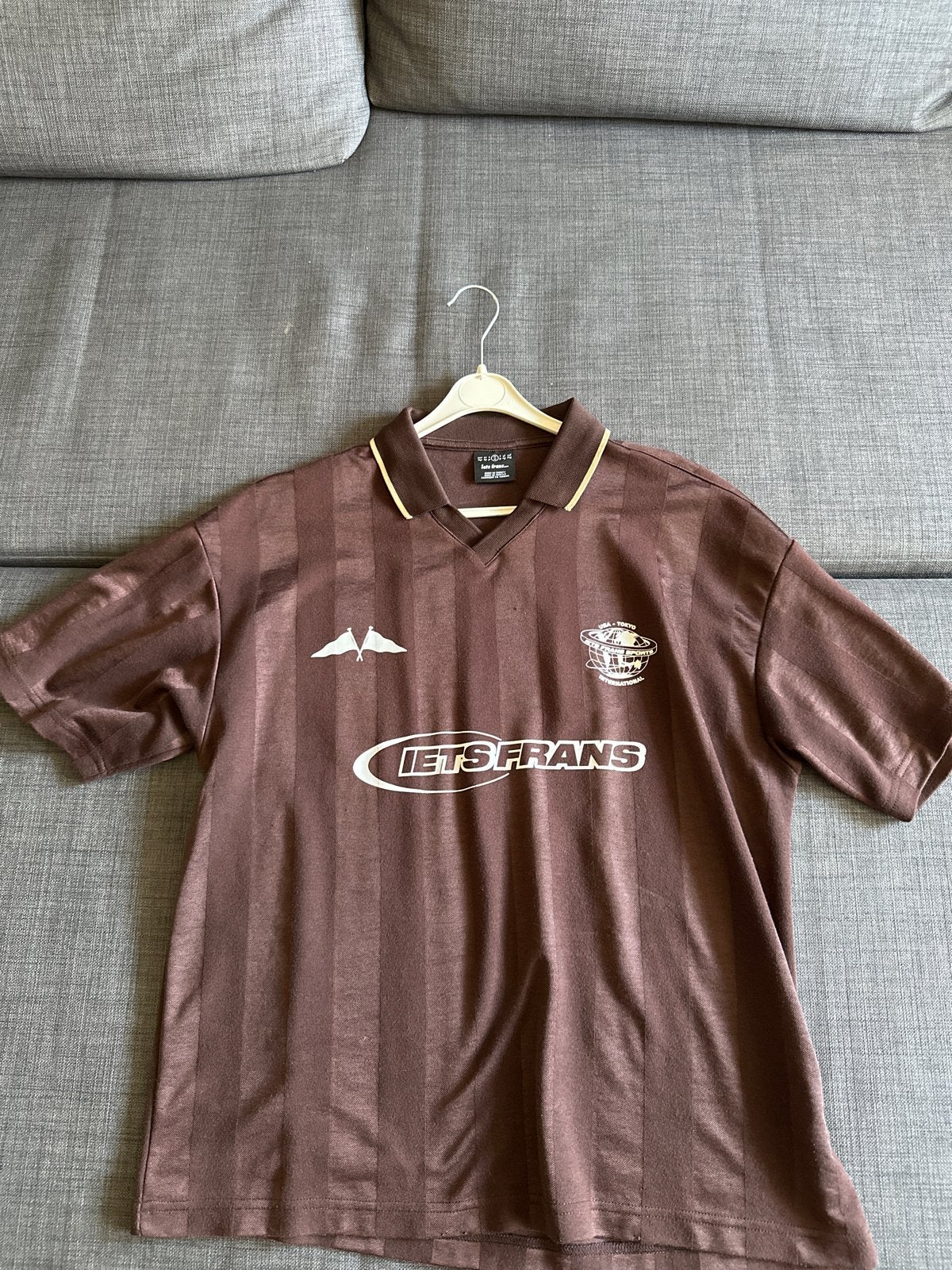IetsFrans voetbalshirt / vintage jersey bruin – Maat M, Kleding | Heren, Polo's, Ophalen of Verzenden, Zo goed als nieuw, Maat 52/54 (L)