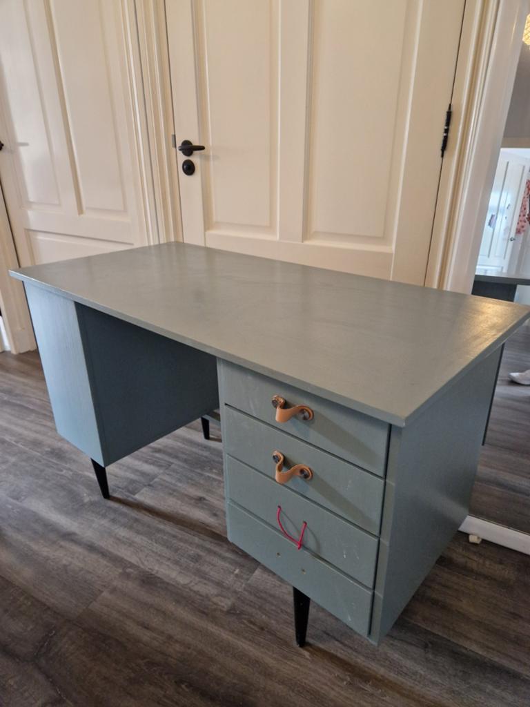 Groen bureau (kind), Ophalen, Gebruikt