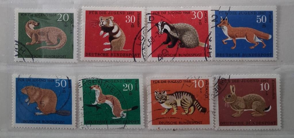 Duitsland set 8 zegels wilde dieren vos, das, konijn, marter, Ophalen of Verzenden, BRD, Gestempeld