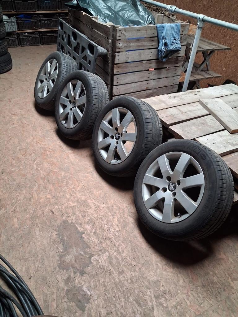 Set van 4 velgen met Michelin zomerbanden 205 55r16, Ophalen of Verzenden