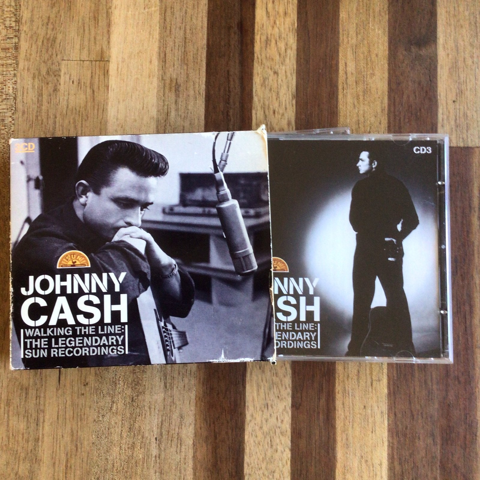 Johnny Cash - 3 cd-box - Legendary Sun Recordings, Ophalen of Verzenden, Zo goed als nieuw