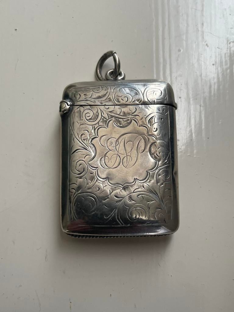 Antiek zilveren tondeldoosje van Thomas Hayes. 1900, Antiek en Kunst, Antiek | Goud en Zilver, Ophalen of Verzenden, Zilver