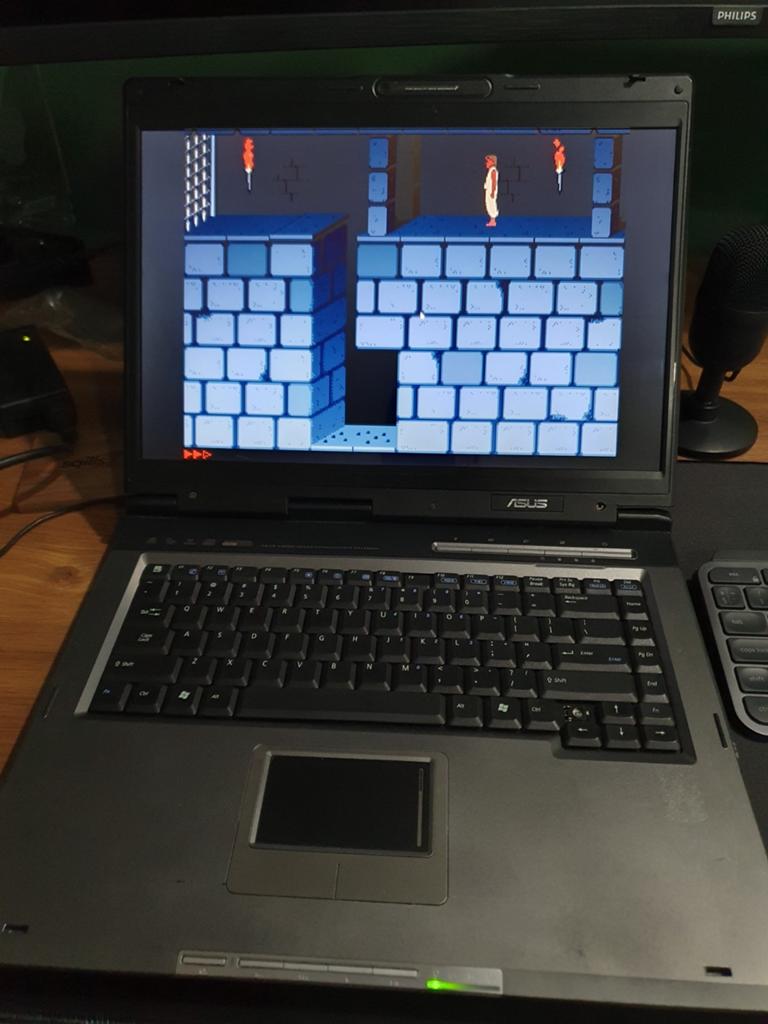Oudere ASUS A6J Laptop voor Retro games of kiosk mode, Computers en Software, Windows Laptops, Ophalen, Gebruikt, ASUS, Minder dan 2 Ghz