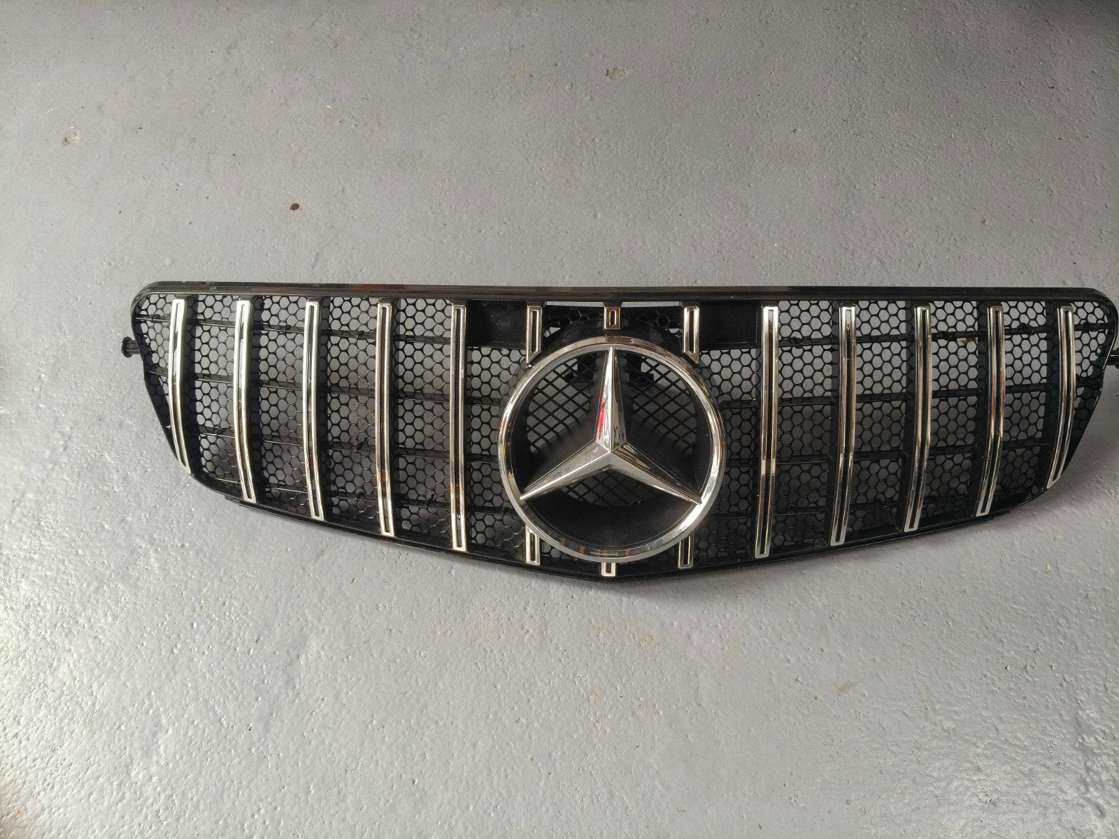 mercedes C W204 pan America grill zwart, met ster en gaas, Auto-onderdelen, Ophalen of Verzenden, Nieuw, Achter, Bumper