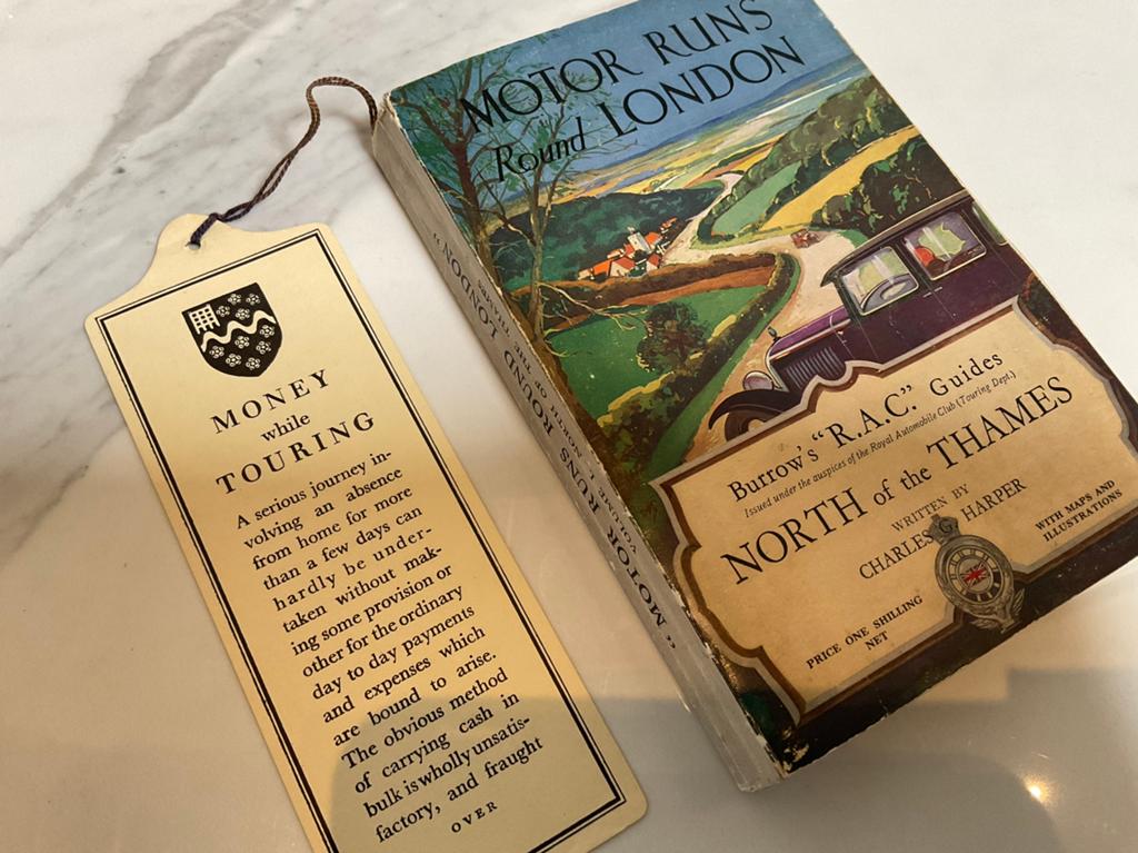 Boek Motor Runs round London 1930, Ophalen of Verzenden, Zo goed als nieuw, Algemeen
