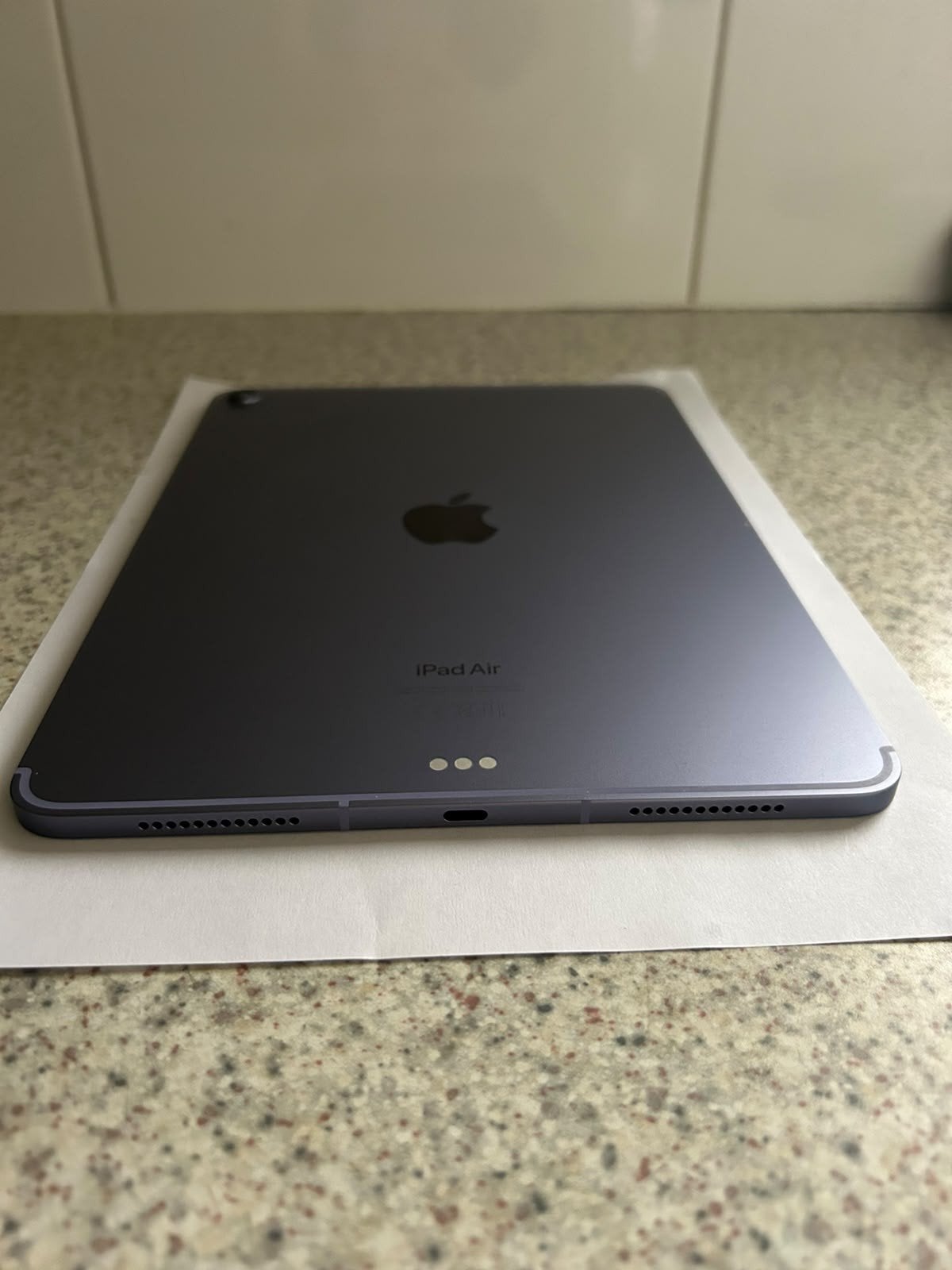 Foto 3 van iPad Air 5e Generatie 256GB Wifi+5G Nieuw Staat