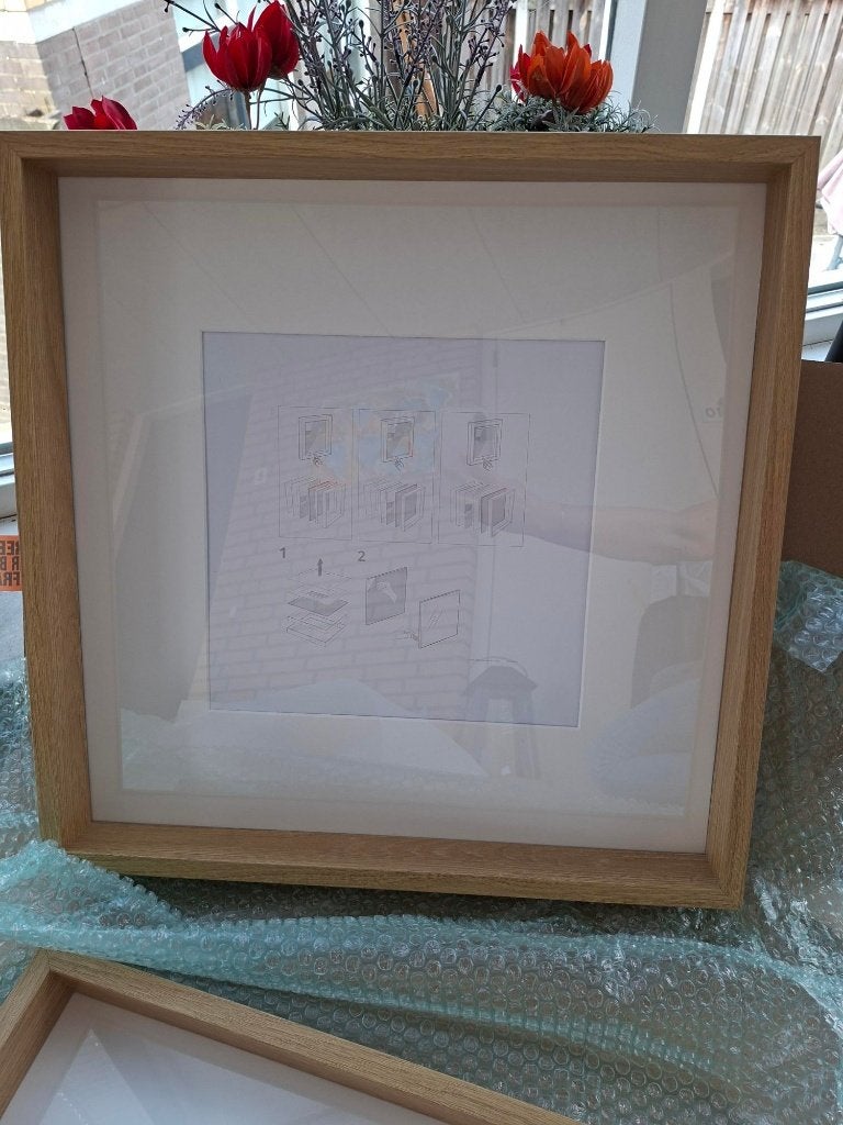 2 Fotolijsten 50 x 50 x 6 Ikea Sannahed kleur: Eikenhout, Ophalen, Gebruikt, Hangend, 50 cm