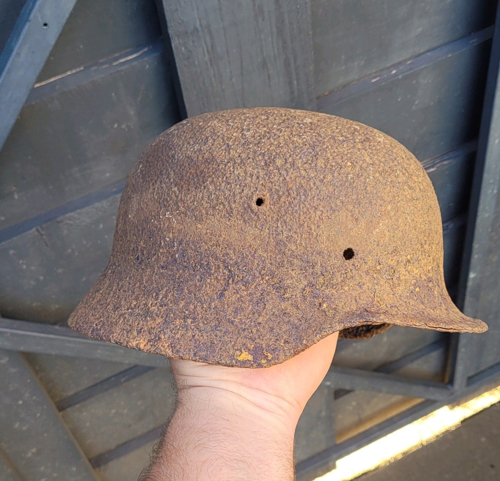 Duitse helm wo2 relic te koop, Ophalen of Verzenden, Landmacht, Duitsland, Hulzen of Bodemvondsten