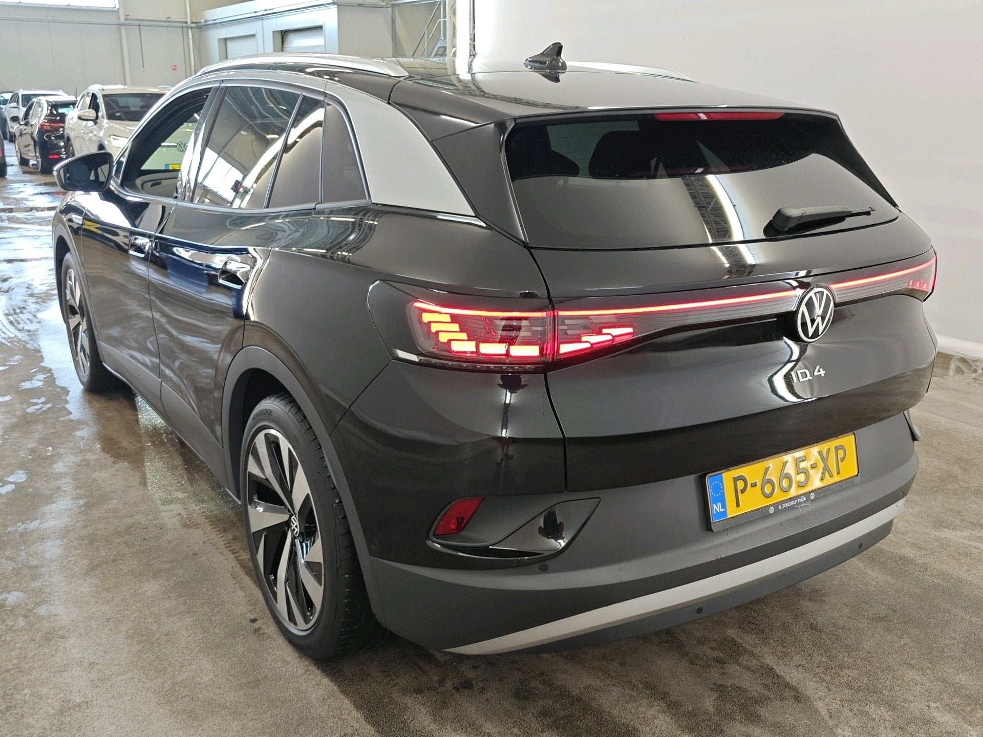 Volkswagen ID.4 77 kWh 174pk Pro | SOH 97,4% |Design Pakket, Auto's, Automaat, Gebruikt, Zwart, 24 maanden