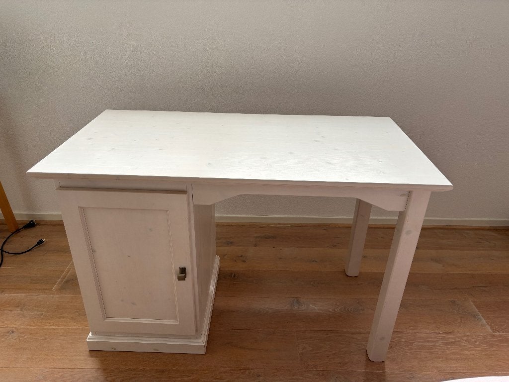 Bureau, Ophalen, Opbergruimte, Gebruikt, 114 cm