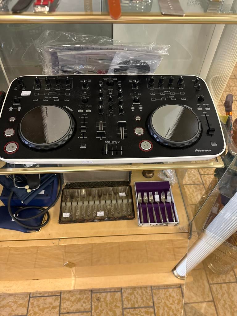 Pioneer DDJ-ERGO Draaitafel - Zo goed als nieuw, Ophalen, Zo goed als nieuw, Pioneer, Kringloop de markt zeist