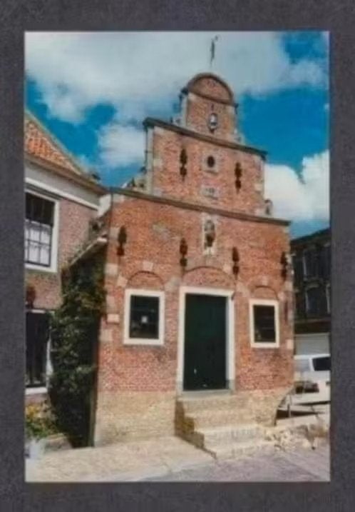 Foto Franeker Kleinste Huisje Jaren 90., 1980 tot heden, Foto, Ophalen of Verzenden, Zo goed als nieuw