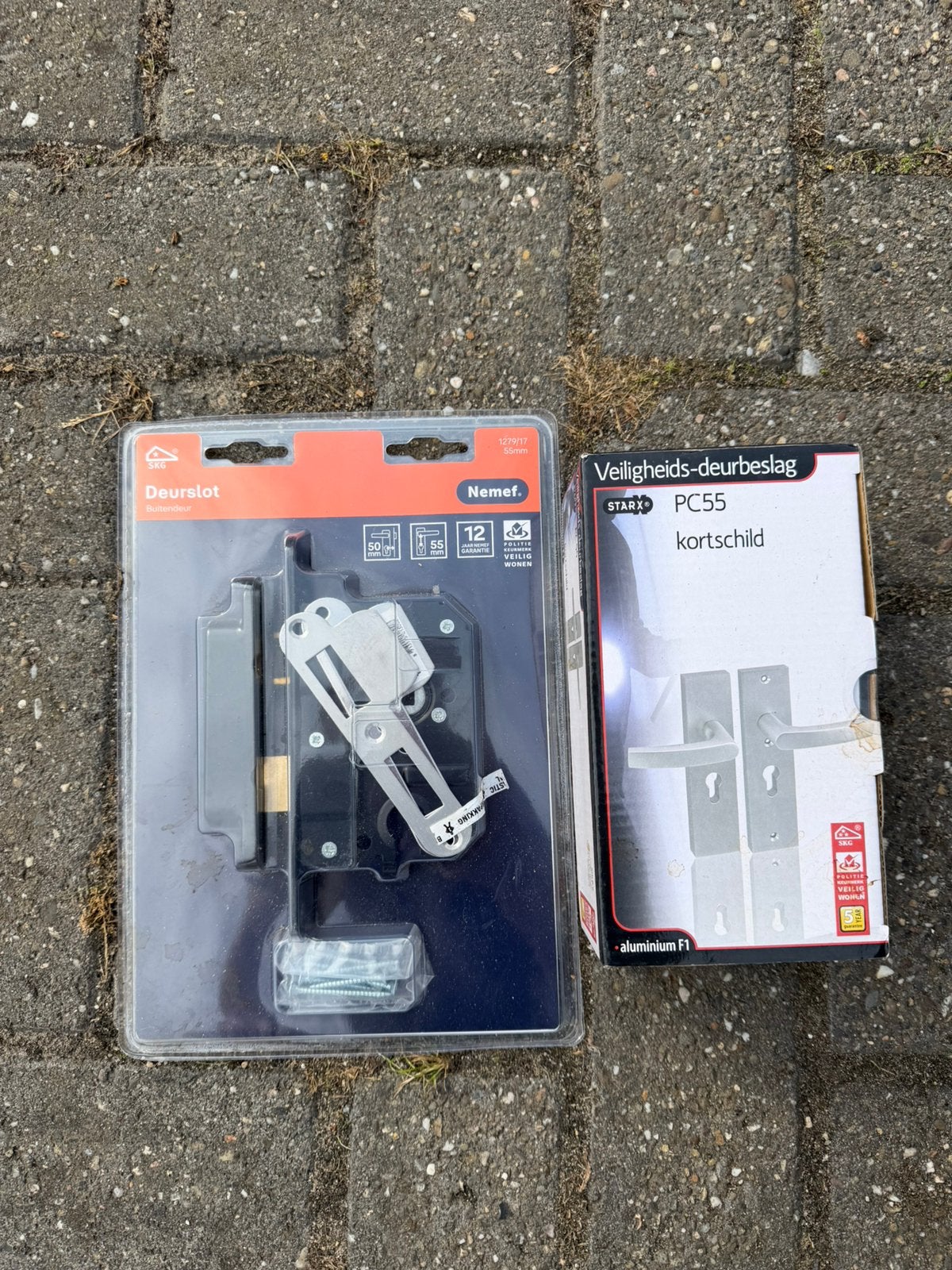 Nemef Veiligheids-deurslot en PC55 Veiligheidsbeslag, Ophalen of Verzenden, Nieuw, Overige materialen, Slot