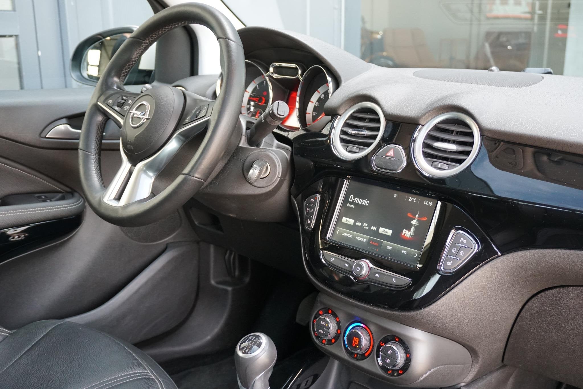 Opel ADAM 1.0 Turbo Glam Favourite + LEDER / PANO / APPLE CA, Voorwielaandrijving, ADAM, 1041 kg, 23 km/l
