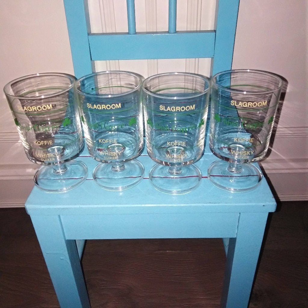 Irish Coffee glazen laag model met recept set van 4 stuks, Huis en Inrichting, Ophalen, Glas of Glazen, Gebruikt, Glas