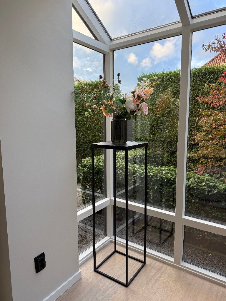 Beekwilder Trinity Black Metalen Zuil / Plantentafel, Ophalen, Zo goed als nieuw