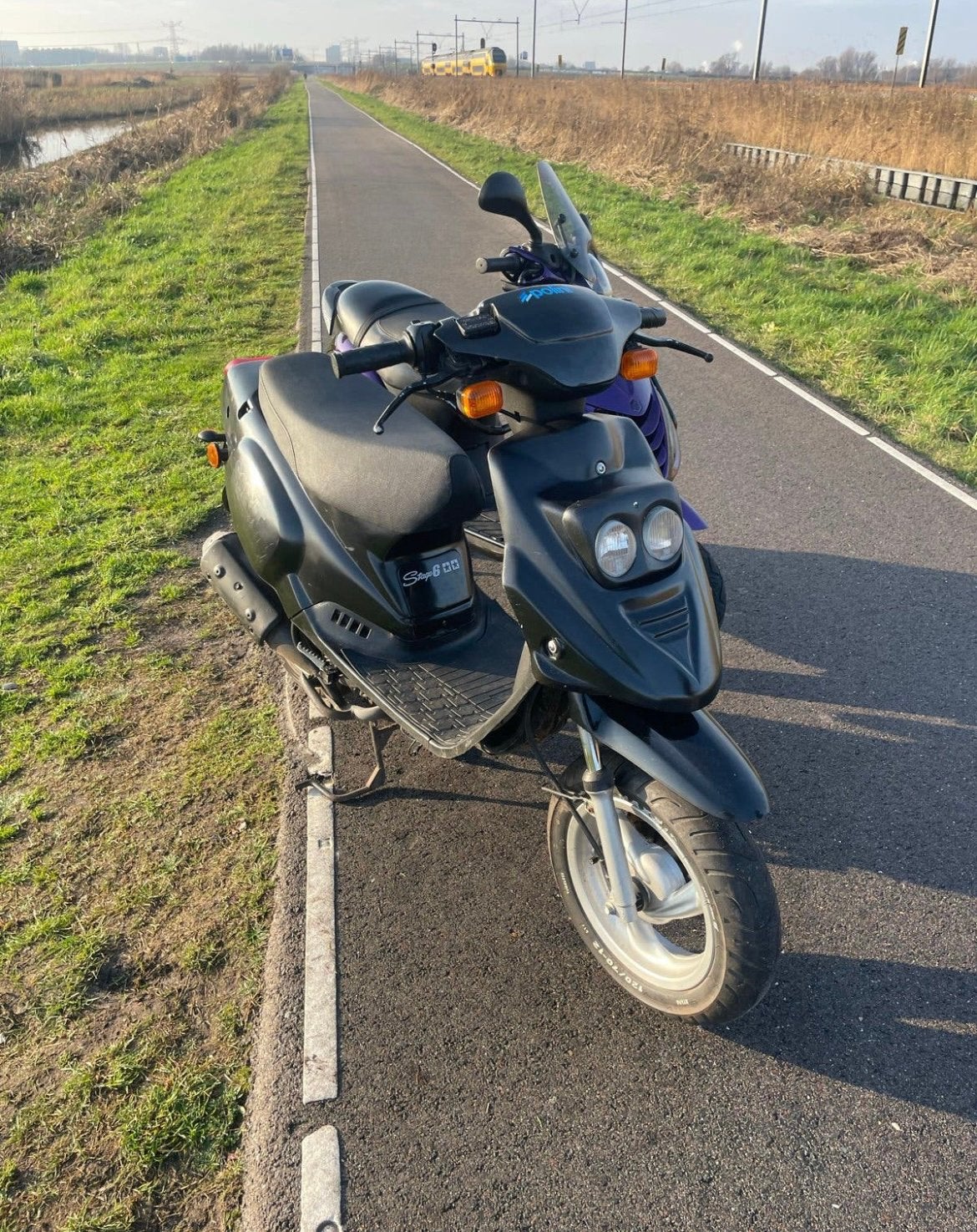 TGB 101S 50 cc 2 takt, Ophalen, Zo goed als nieuw, Benzine, SR 50