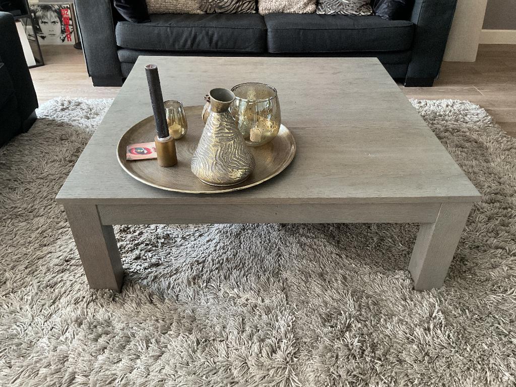 Eikenhouten salontafel vierkant., Huis en Inrichting, Ophalen, Modern., Zo goed als nieuw, Minder dan 50 cm