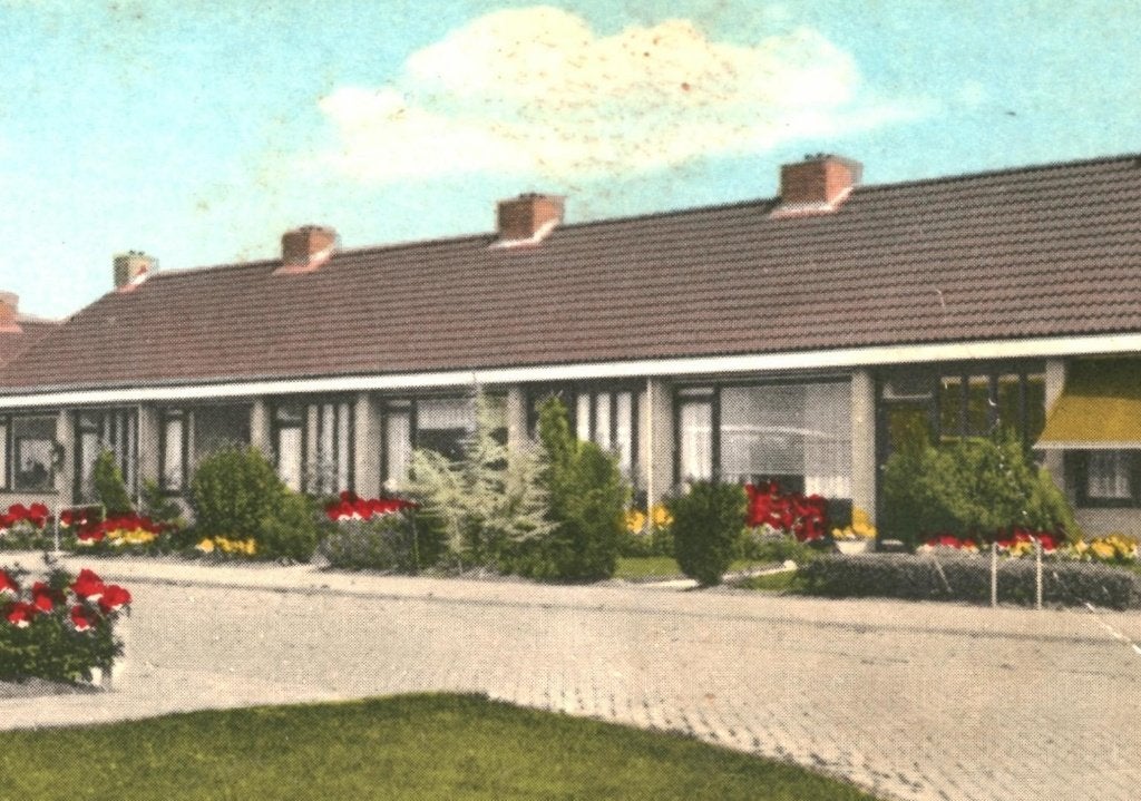 988223 Damwoude 1977 Gelopen met mooie zegel Verkiezingen, Verzamelen, Ansichtkaarten | Nederland, Ophalen of Verzenden, 1960 tot 1980
