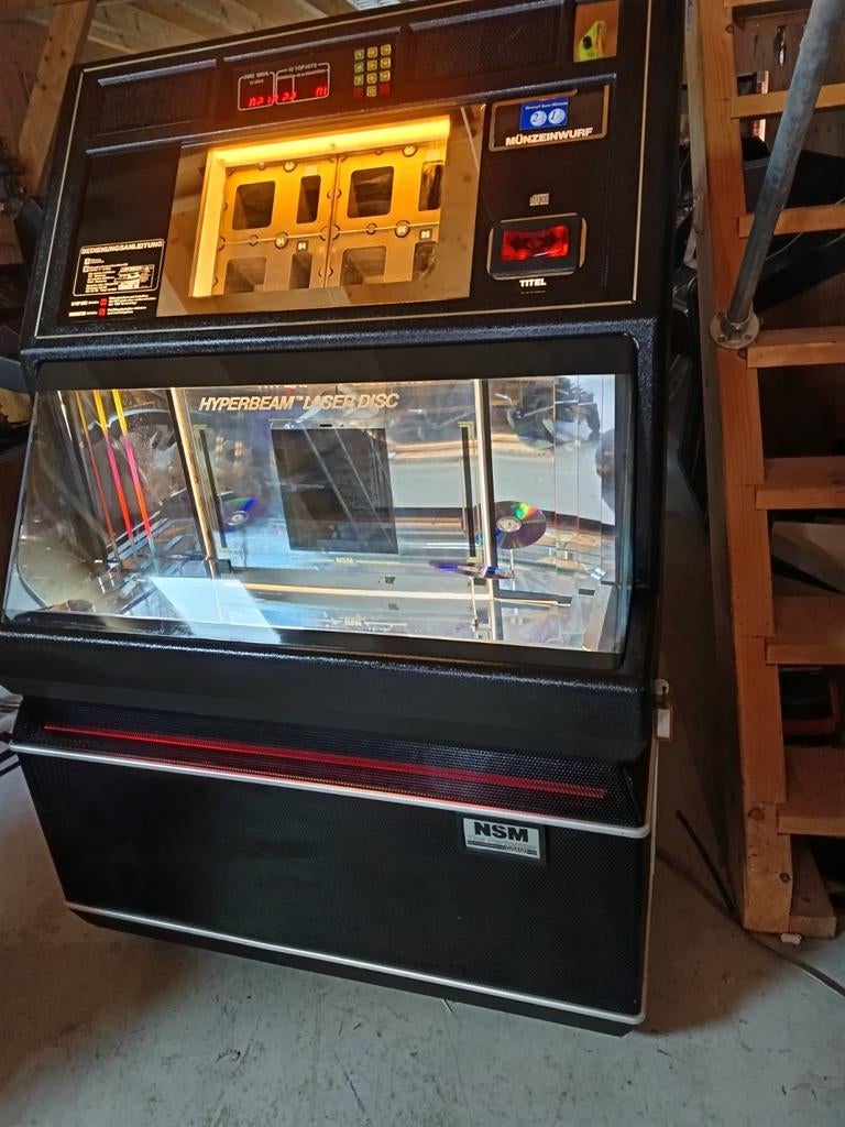 Performer grand 100cd jukebox met afstandbediening, Ophalen of Verzenden, 1970 tot heden, Overige merken