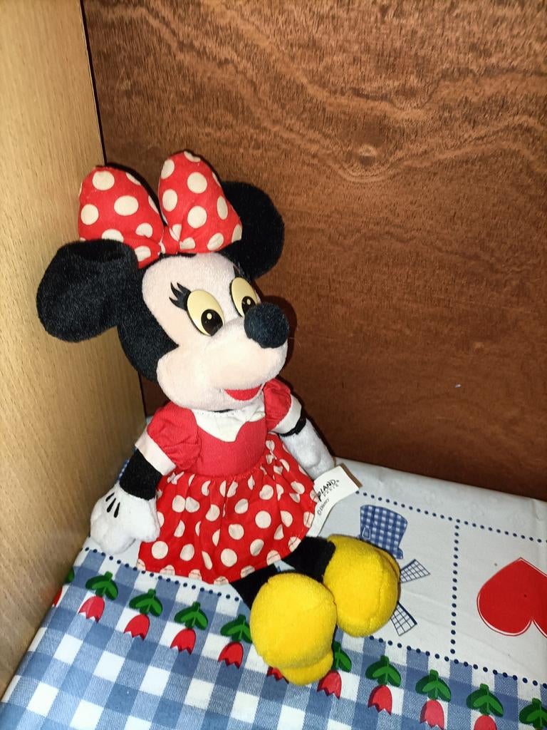 Vintage Minnie Mouse knuffel Disneyland 27 cm groot, Verzamelen, Disney, Ophalen of Verzenden, Mickey Mouse, Gebruikt, Knuffel
