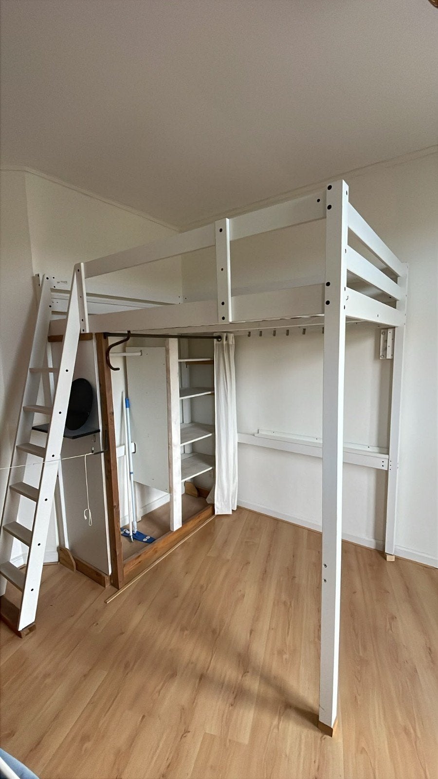 IKEA 2-persoons hoogslaper 140x200 (excl. kast), Huis en Inrichting, Ophalen, Gebruikt, Hoogslaper, 160 tot 180 cm