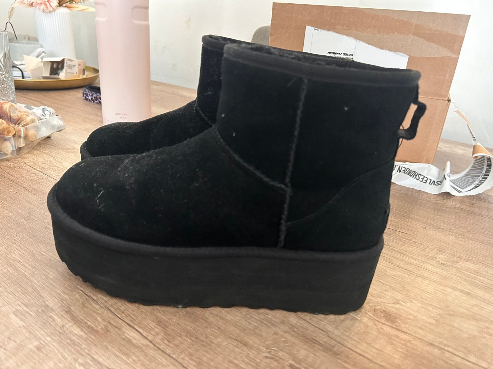 Ugg High Platform maat 39, Kleding | Dames, Schoenen, Ophalen, Zwart, Overige typen, Zo goed als nieuw