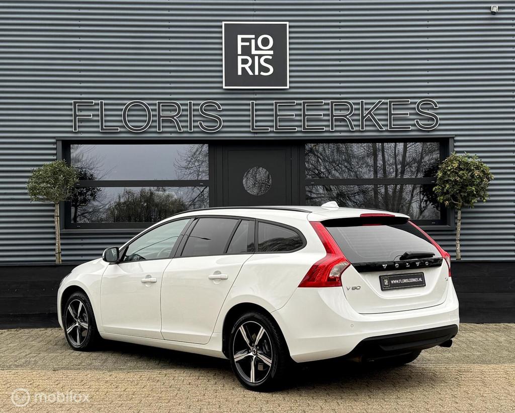 Volvo V60 1.6 T4 | Automaat | Navigatie | Cruise | 180 PK !, Gebruikt, 4 cilinders, 179 pk, Wit
