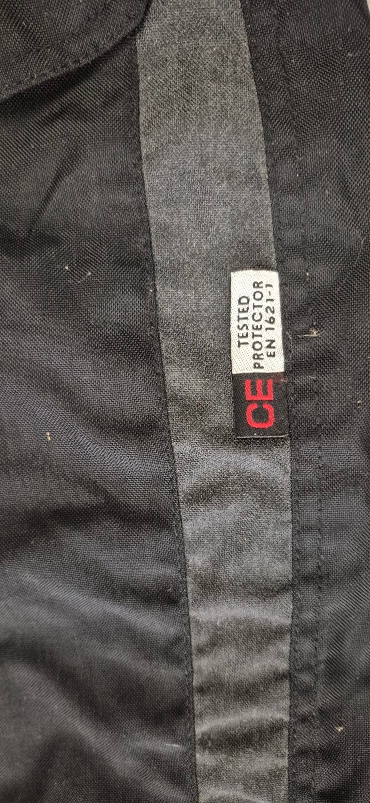 Zwarte Evolution motorbroek maat L met 2 winterbinnenbroeken, Motoren, Evolution, Ophalen of Verzenden, Broek | textiel, Dames