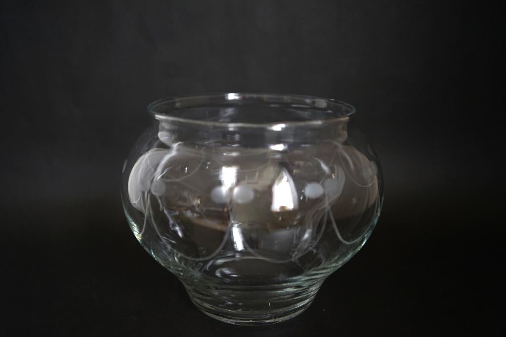 antiek? vaas geslepen glas ster olijf helder bol zgan, Overige kleuren, Ophalen of Verzenden, Minder dan 50 cm, Glas