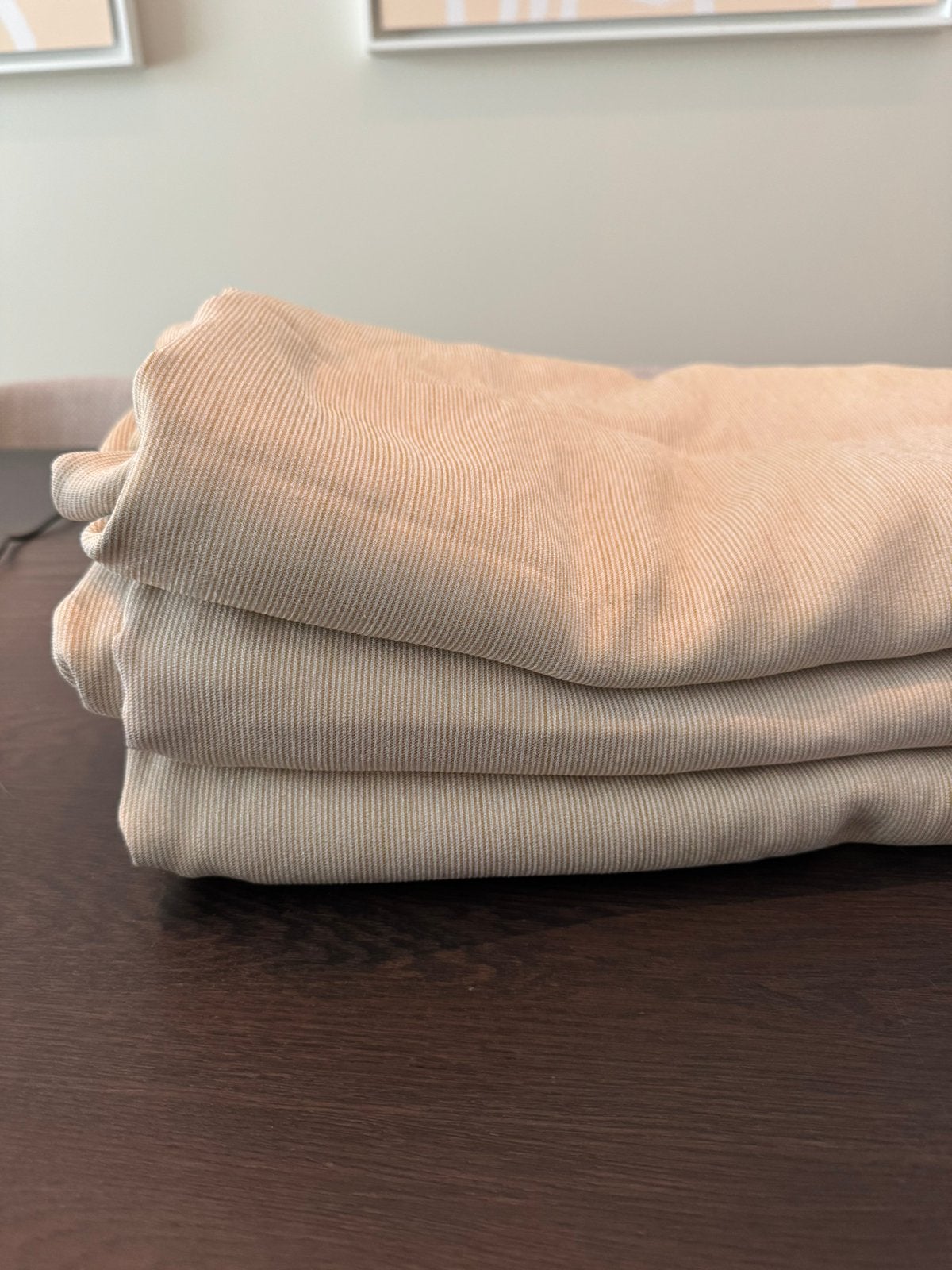 6x IKEA Vilborg deels verduisterende gordijnen beige, Huis en Inrichting, Verduisterend, Beige, Ophalen of Verzenden, Zo goed als nieuw