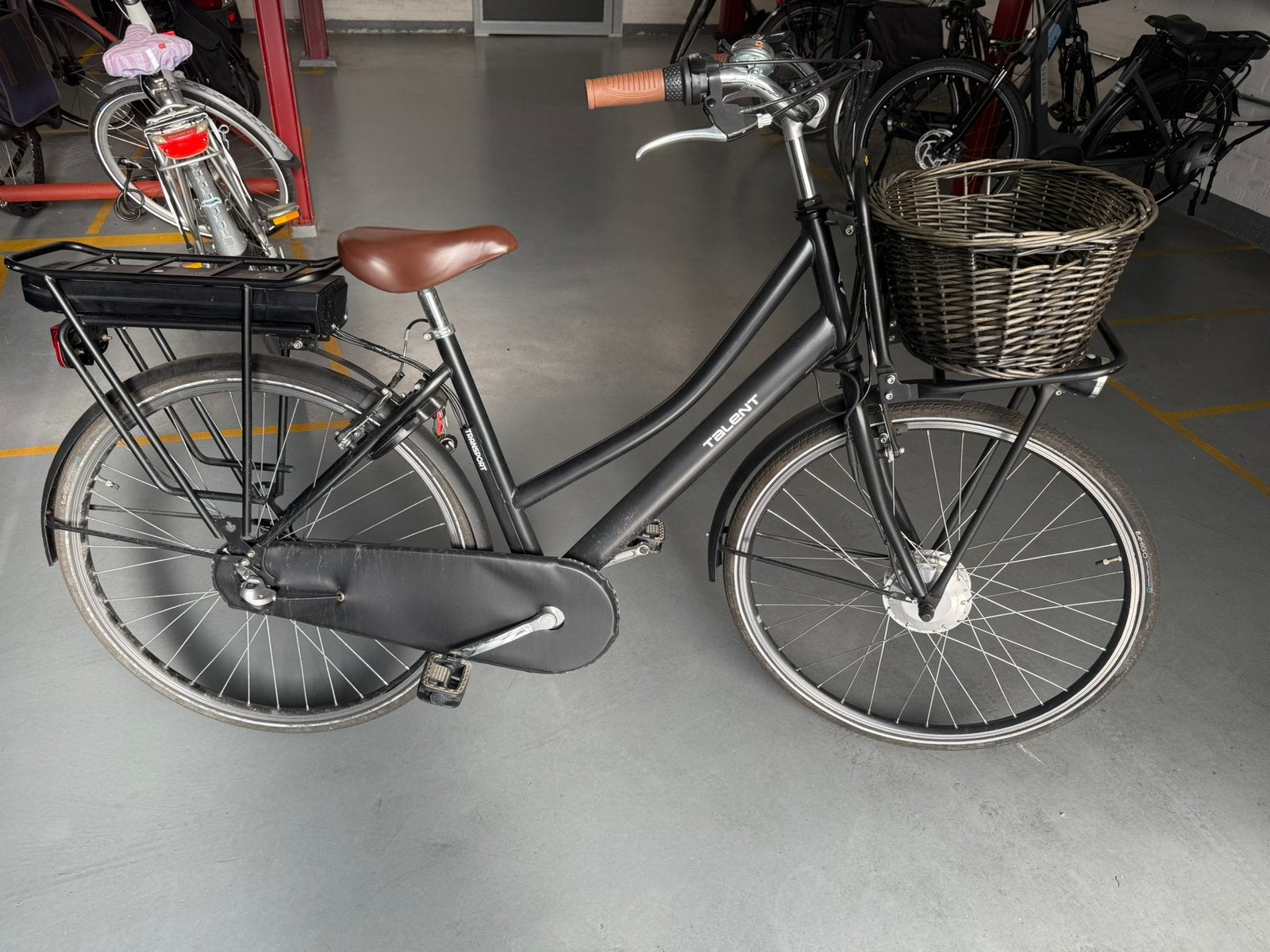 Elektrische talent fiets 28’, Fietsen en Brommers, Ophalen, Zo goed als nieuw, Overige merken