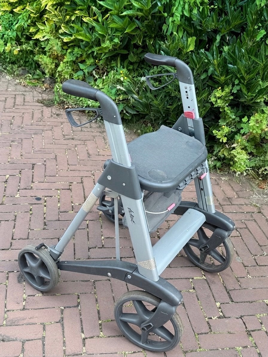 Rollator ANWB, Diversen, Ophalen, Opvouwbaar, Zo goed als nieuw