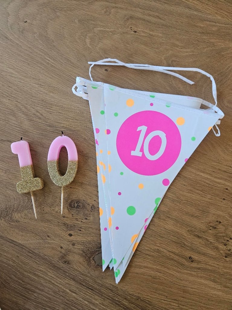 Slinger en kaarsjes 10 jaar, Hobby en Vrije tijd, Feestartikelen, Ophalen of Verzenden, Zo goed als nieuw, Versiering, Verjaardag