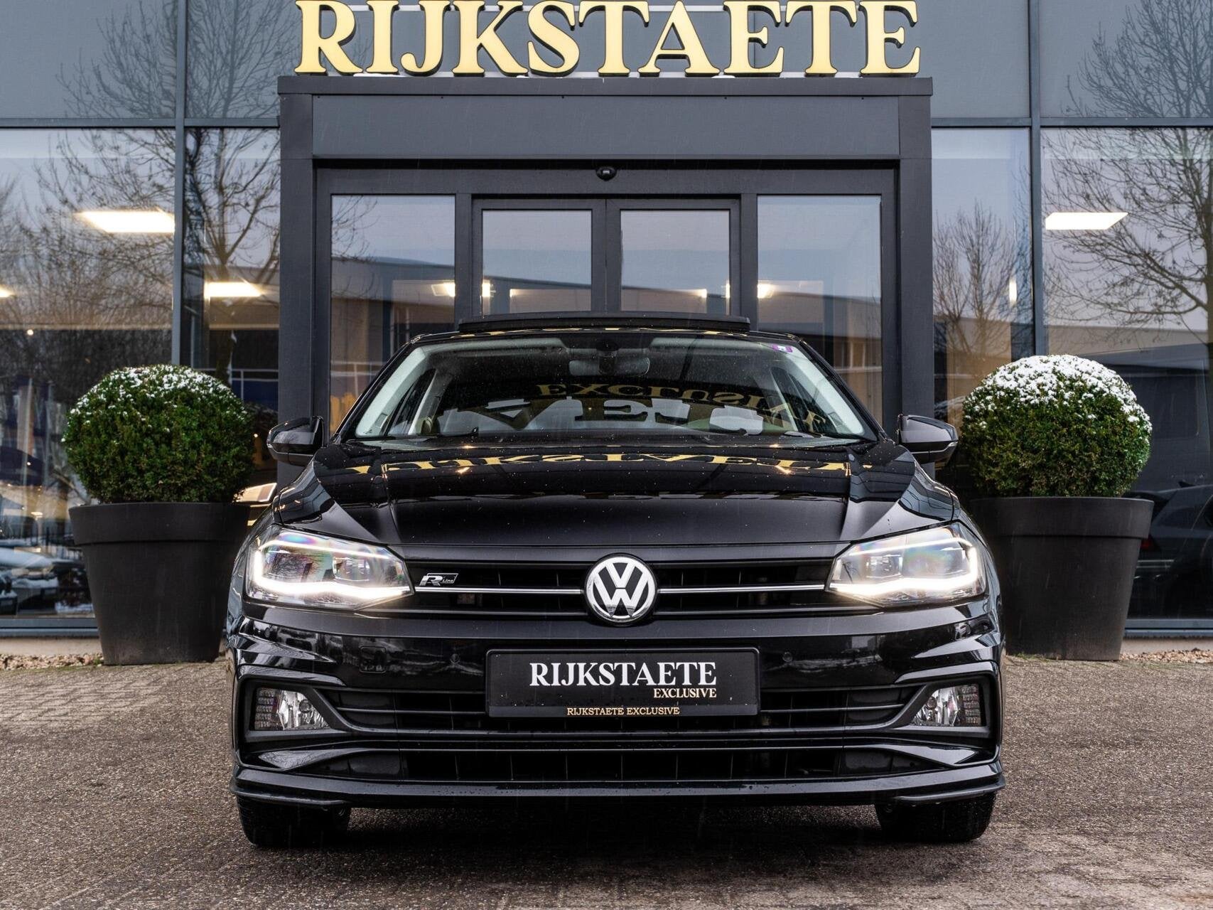 Volkswagen Polo 1.0 TSI R-LINE|PANO|CARPLAY|17''|ACC|LED|PDC, Auto's, Dealer onderhouden, Gebruikt, Met garantie (alle), Zwart